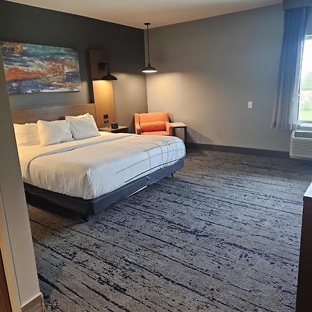 La Quinta Inn & Suites By Wyndham Bardstown Buitenkant foto