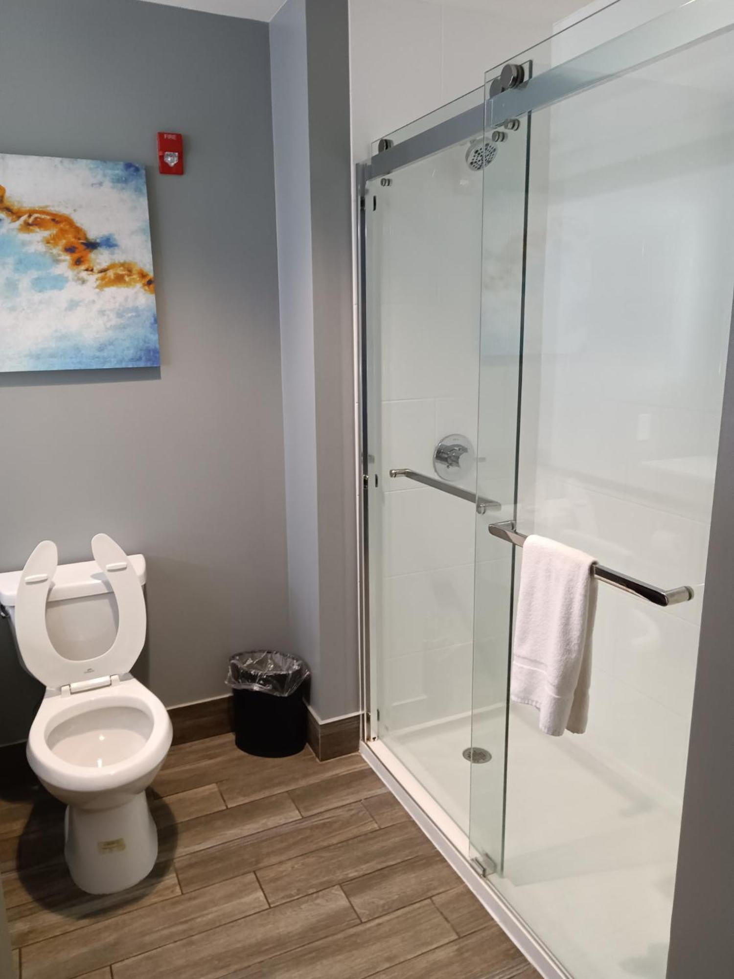 La Quinta Inn & Suites By Wyndham Bardstown Buitenkant foto