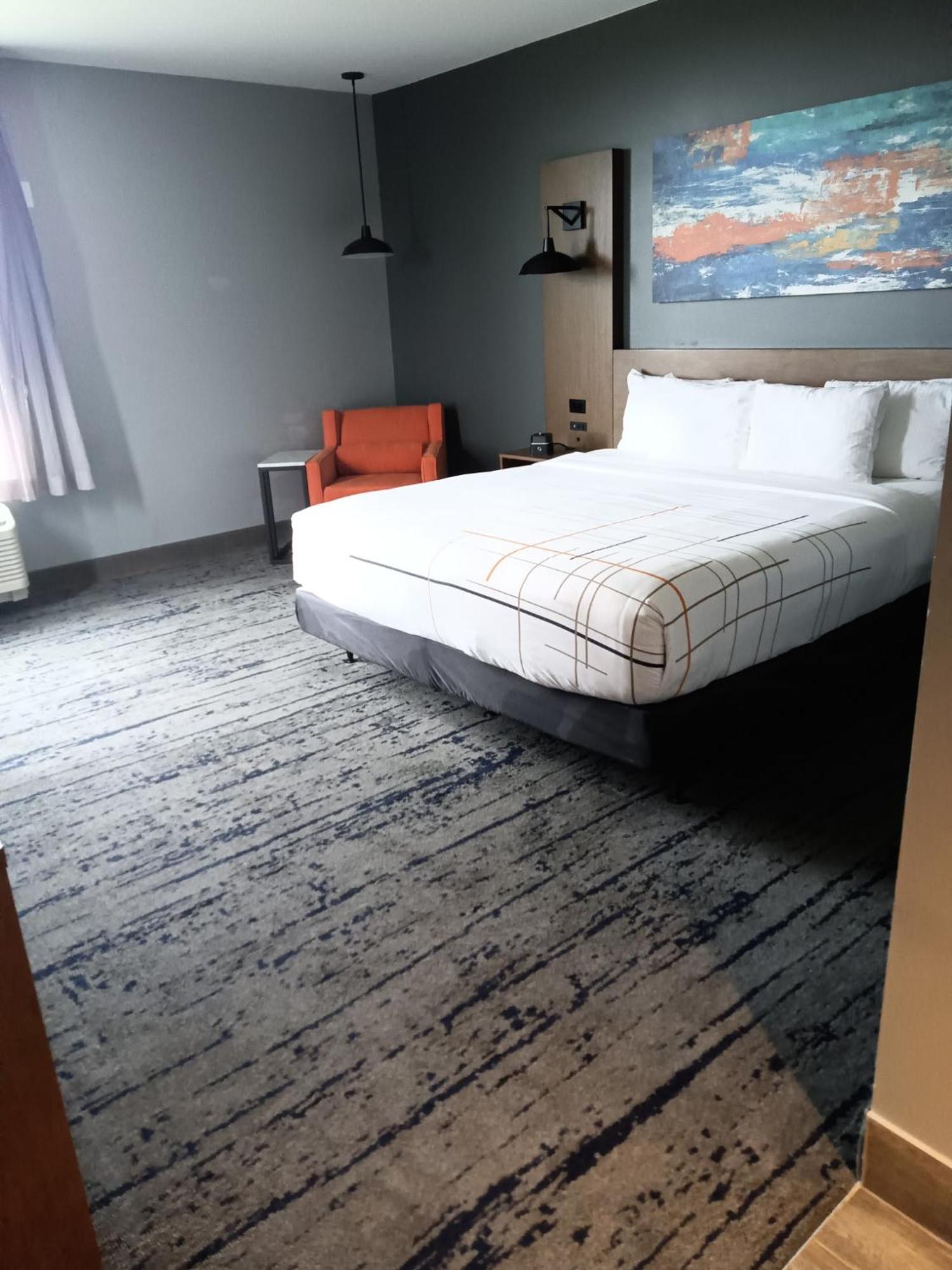 La Quinta Inn & Suites By Wyndham Bardstown Buitenkant foto